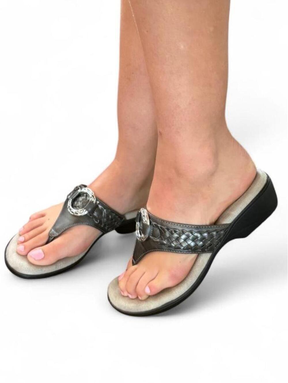 White Mountain Bailee Black Woven Thong Sandals